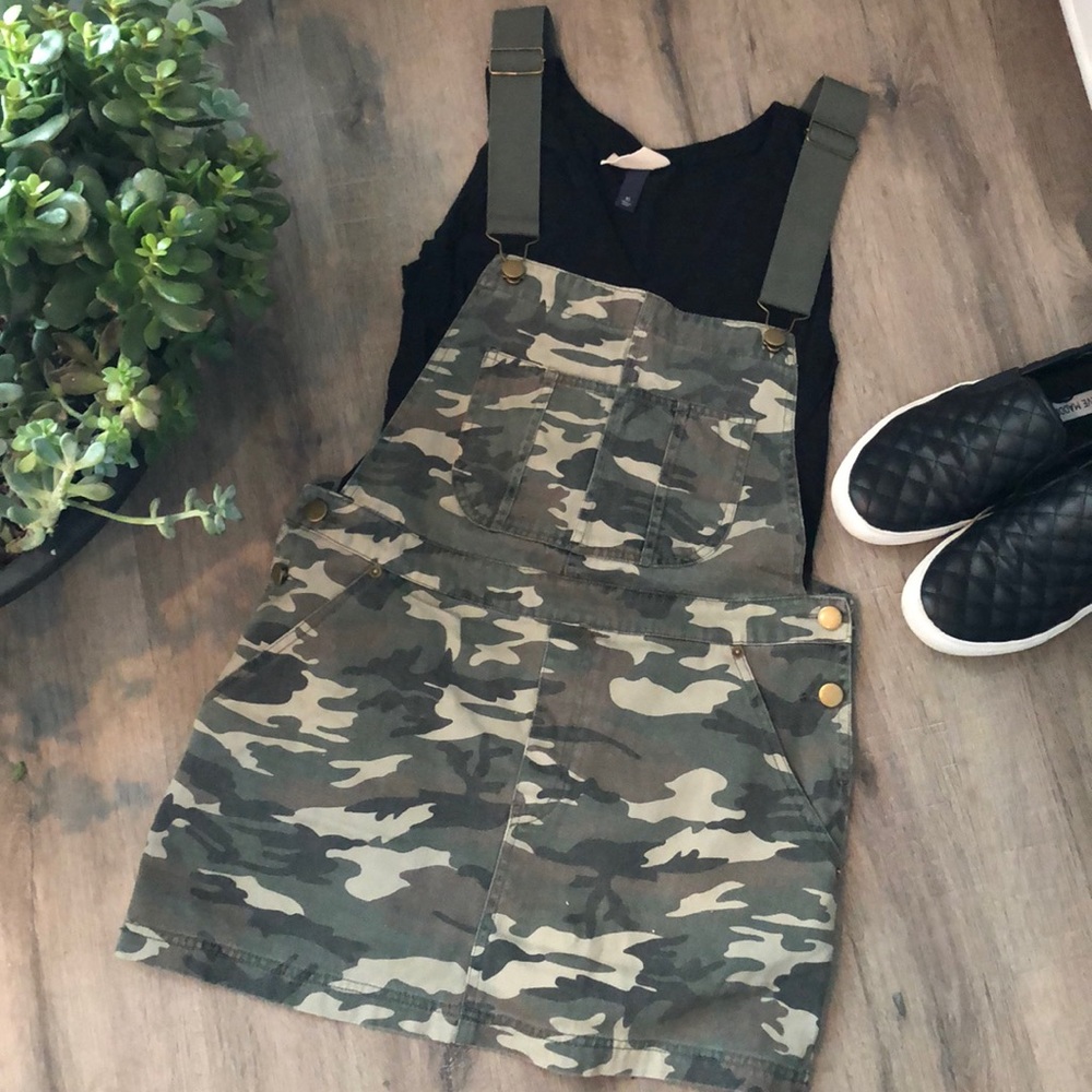 Camo jumper